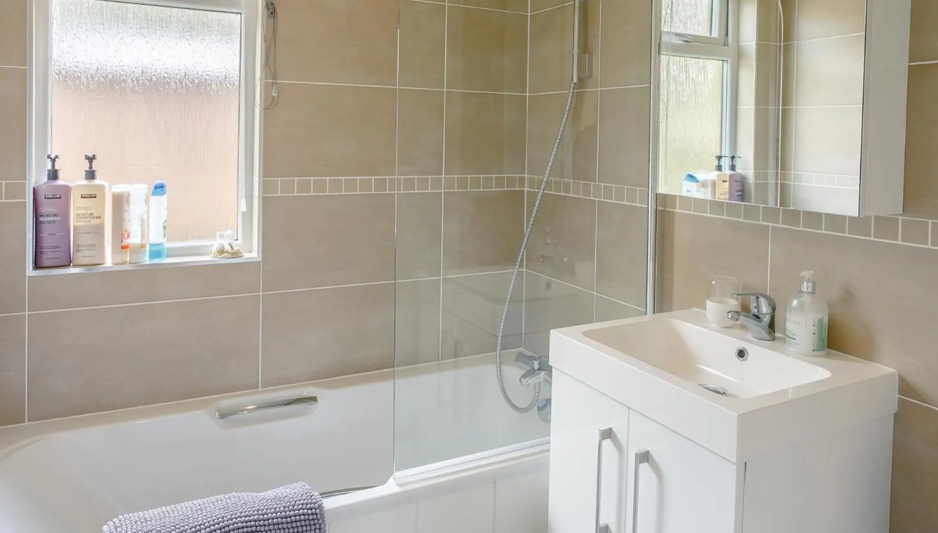 2 Bed In Bridlington 79429 Villa Sewerby Feriehus
